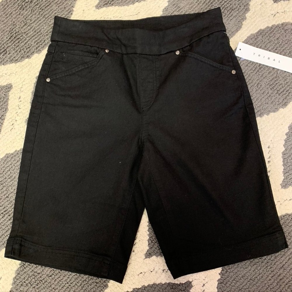 Tribal Pull-On Shorts with 5 Pockets in Black